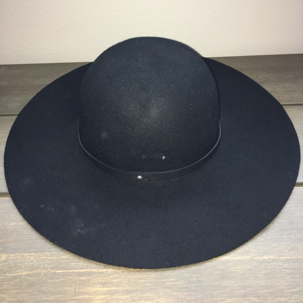 Black Floppy Hat